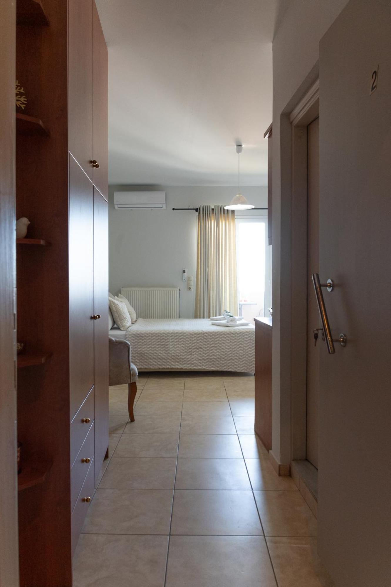Alexandros Seaview Apartment *