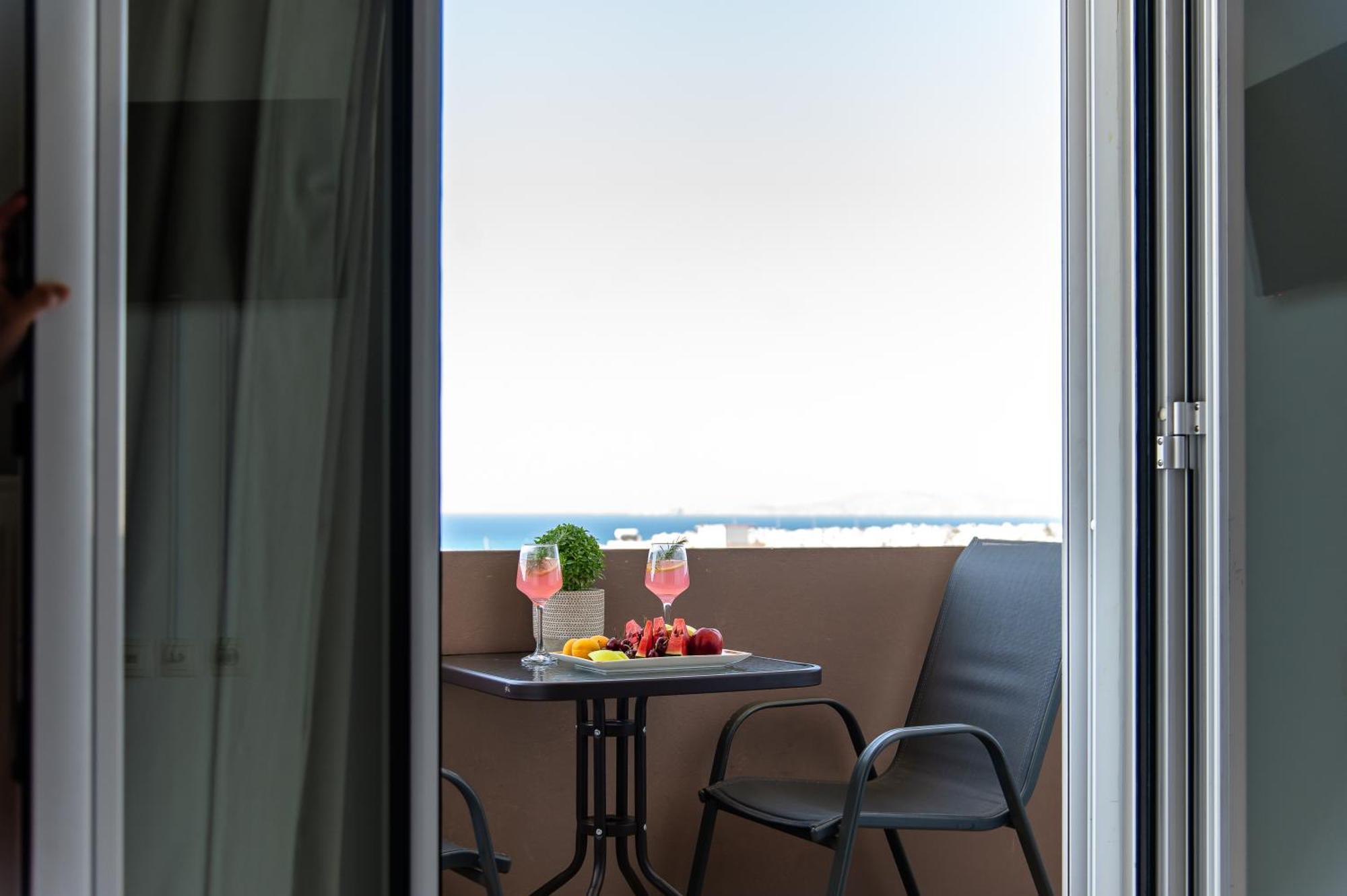 Alexandros Seaview * Iraklio